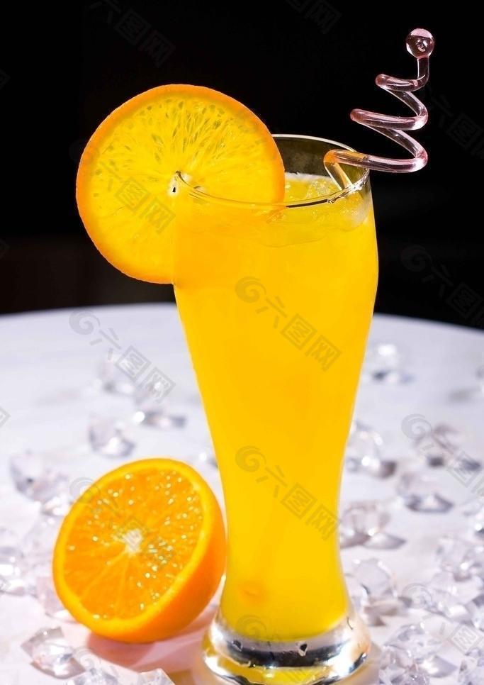 柠檬汁,柳橙汁,冰块,冰爽,喇叭杯,玻璃杯,玻璃吸管,蛇形吸管,饮料酒水