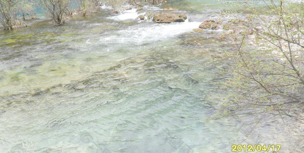 小溪水圖片
