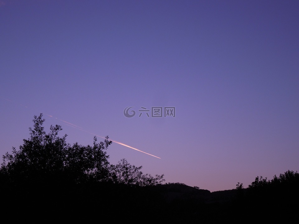公園,凝結(jié)尾跡,天空