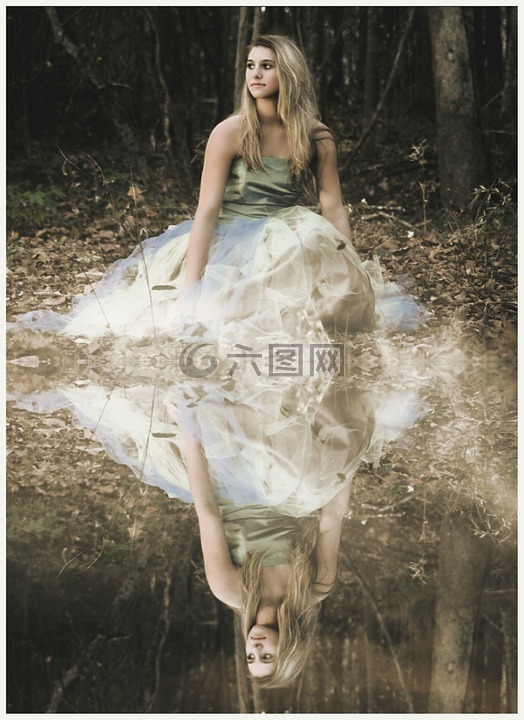 女孩,伍茲,反思