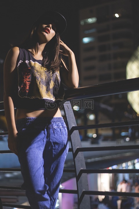 模型,詹妮弗 ·,門多薩