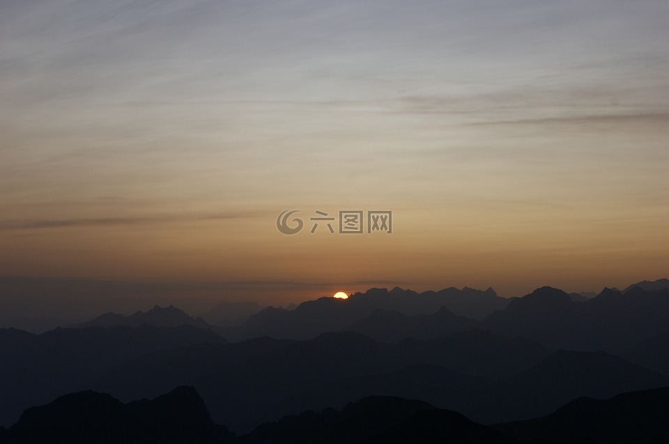 日出,紅色喇叭,morgenstimmung