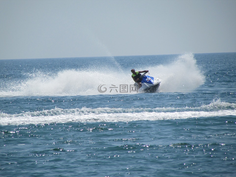 海,瓦爾納,滑板車