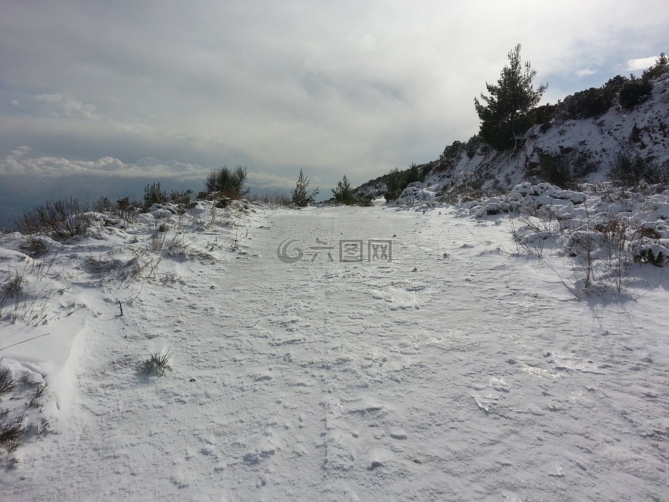 山路,雪的路,山