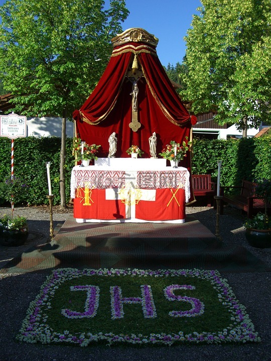科珀斯克里斯蒂,祭坛,街头坛
