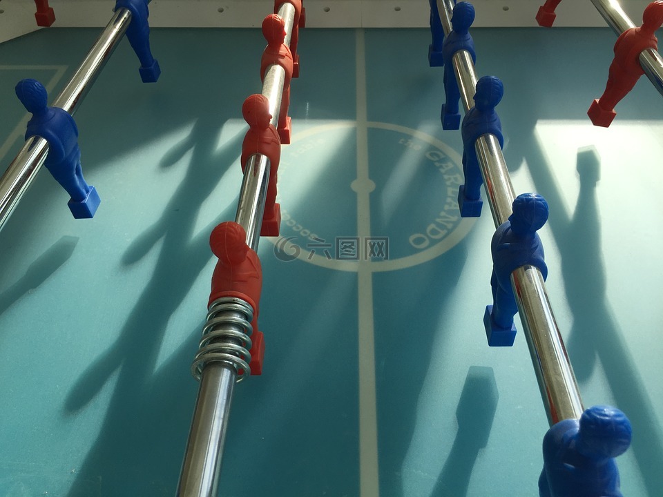 tischfussball,t?ggele,fusballkasten