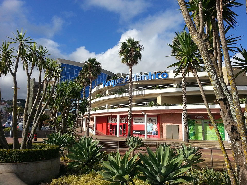 大西洋公園,蓬塔德爾加達,建筑