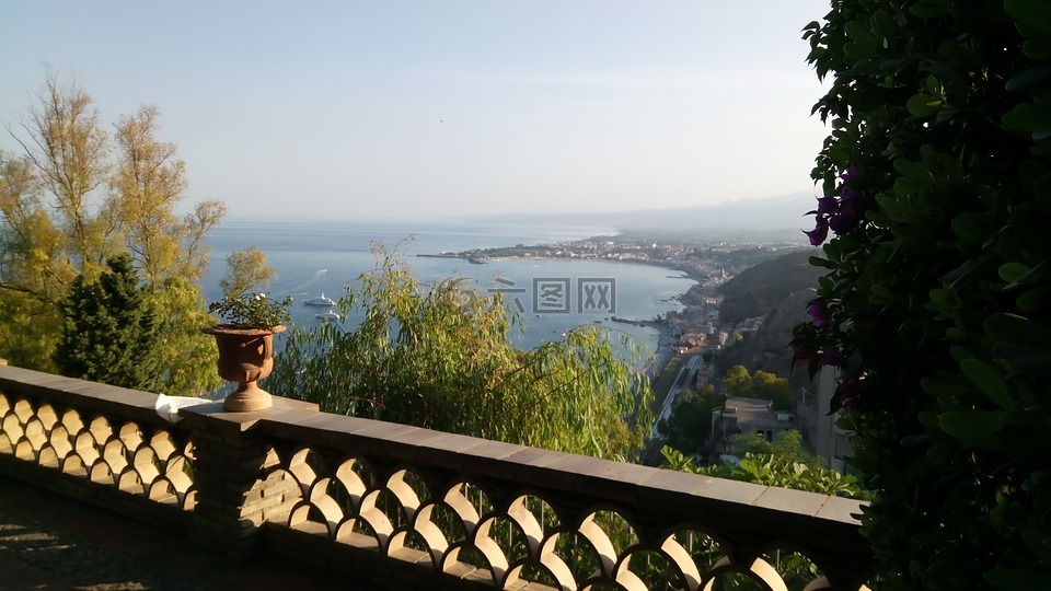 陶爾米納,西西里,海