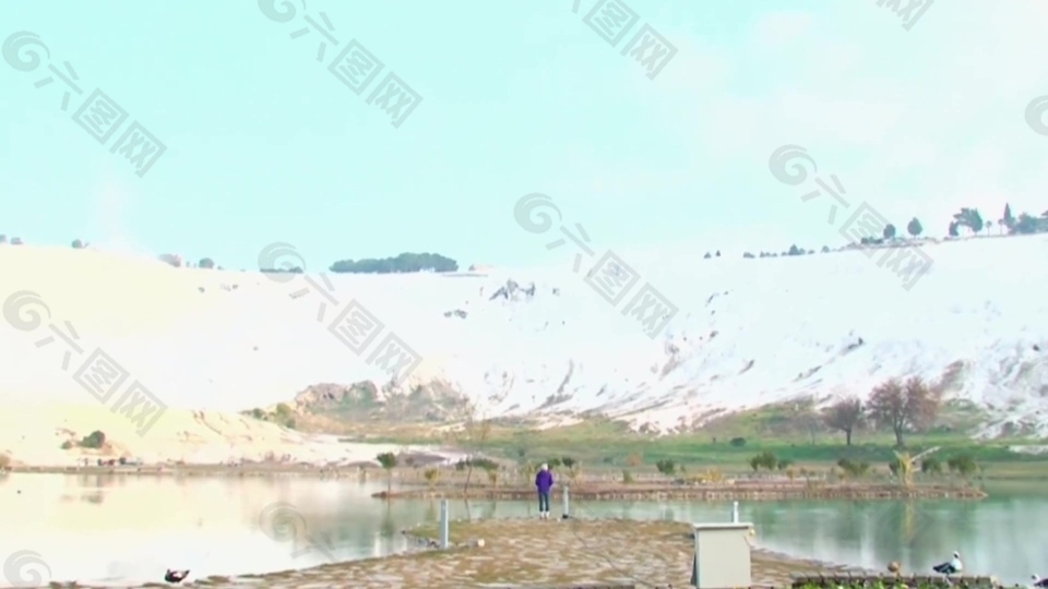 實(shí)拍野外人物山峰風(fēng)景