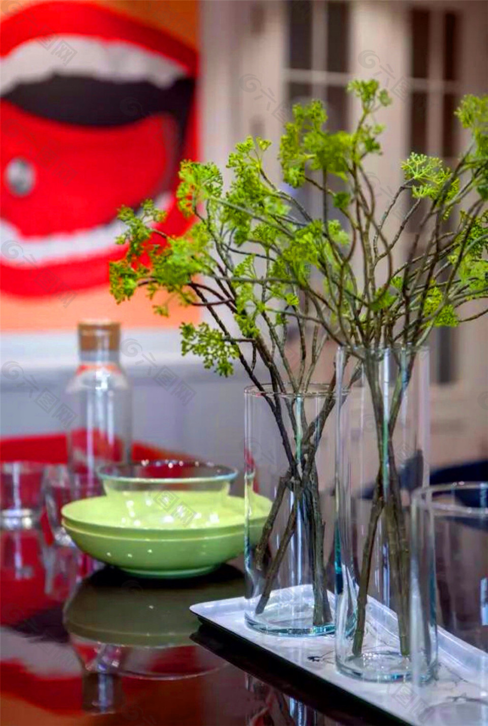 現(xiàn)代簡(jiǎn)約餐廳裝修效果圖