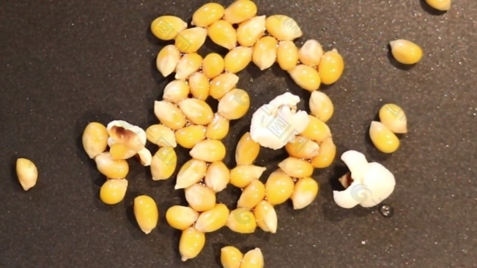 玉米變成爆米花過程實拍動態(tài)視頻素材