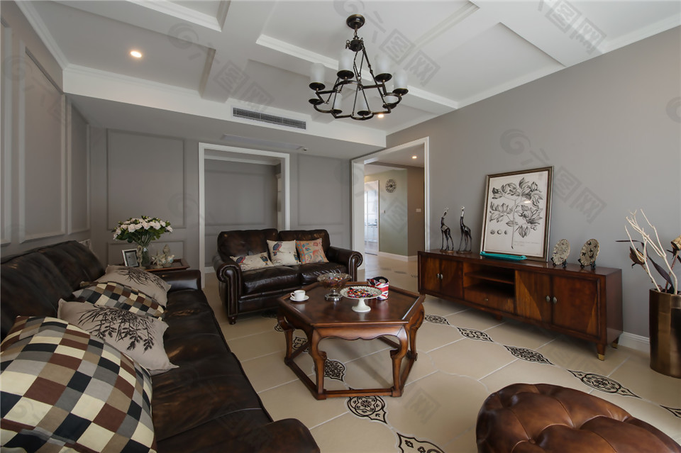 客廳美式白色吊頂裝修效果圖