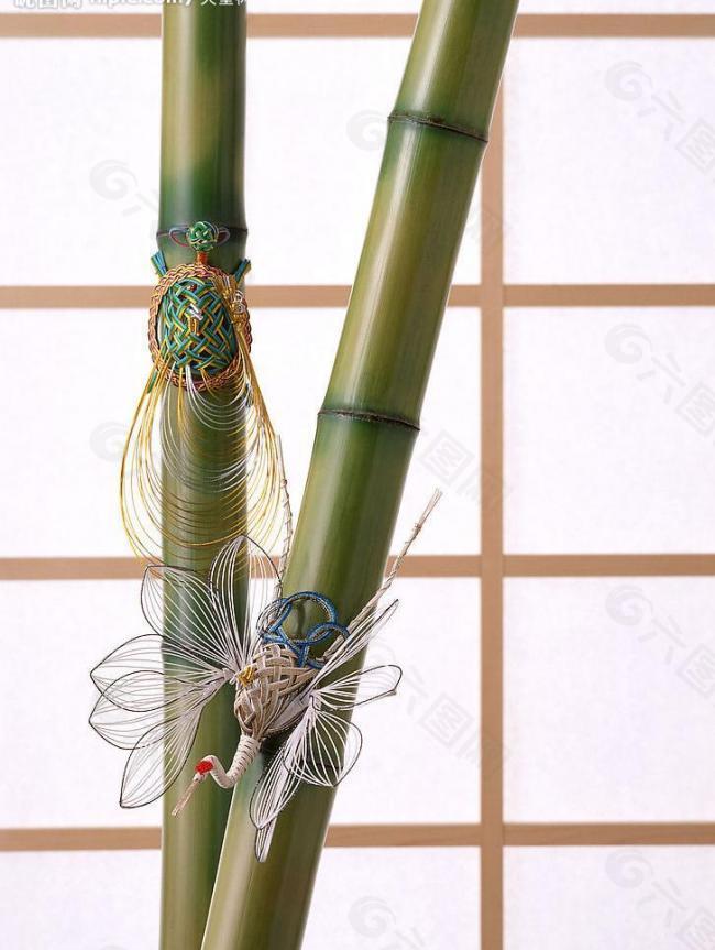 扎礼花的竹图片