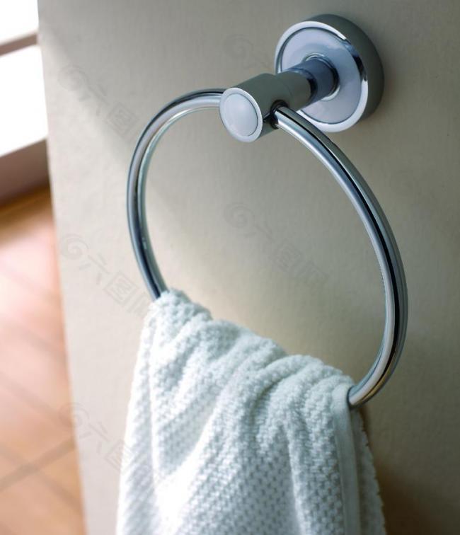 毛巾架毛巾图片