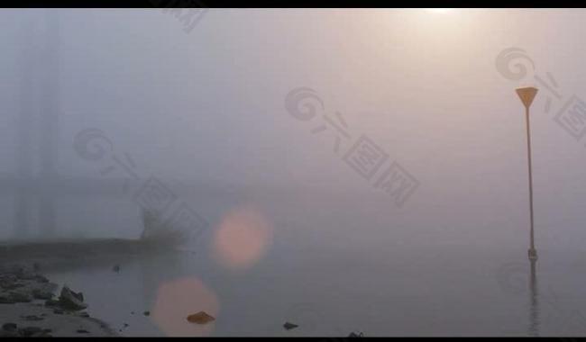 河边晨雾风景景色视频图片