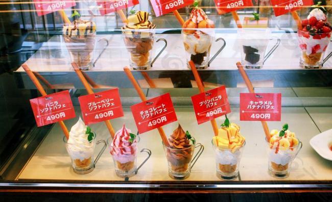 日本橱窗的仿真饮品图片