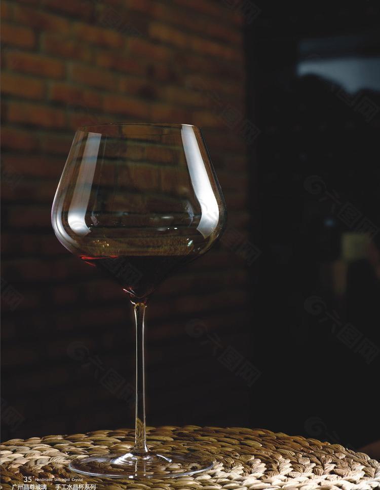 人工吹水晶玻璃红酒杯图片