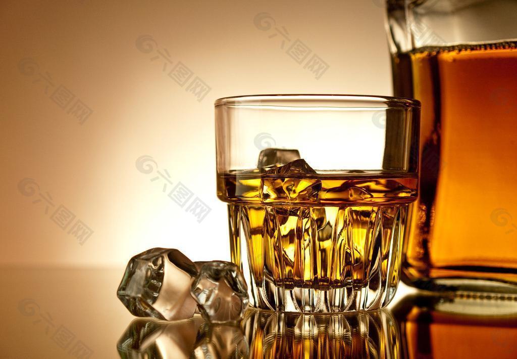 威士忌 洋酒 红酒图片