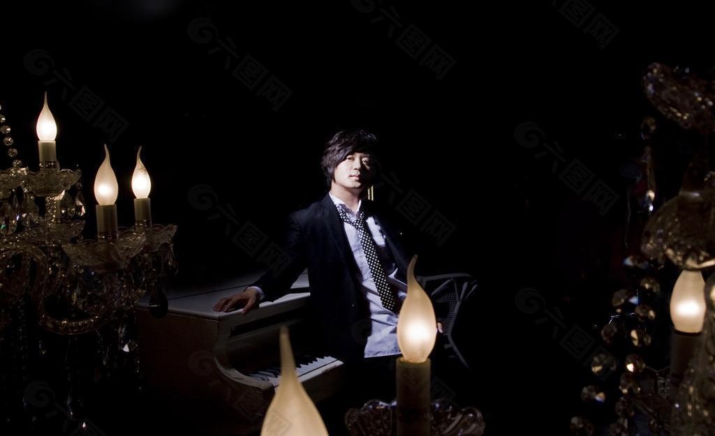 广州拍摄 黄忠 忧郁的钢琴图片