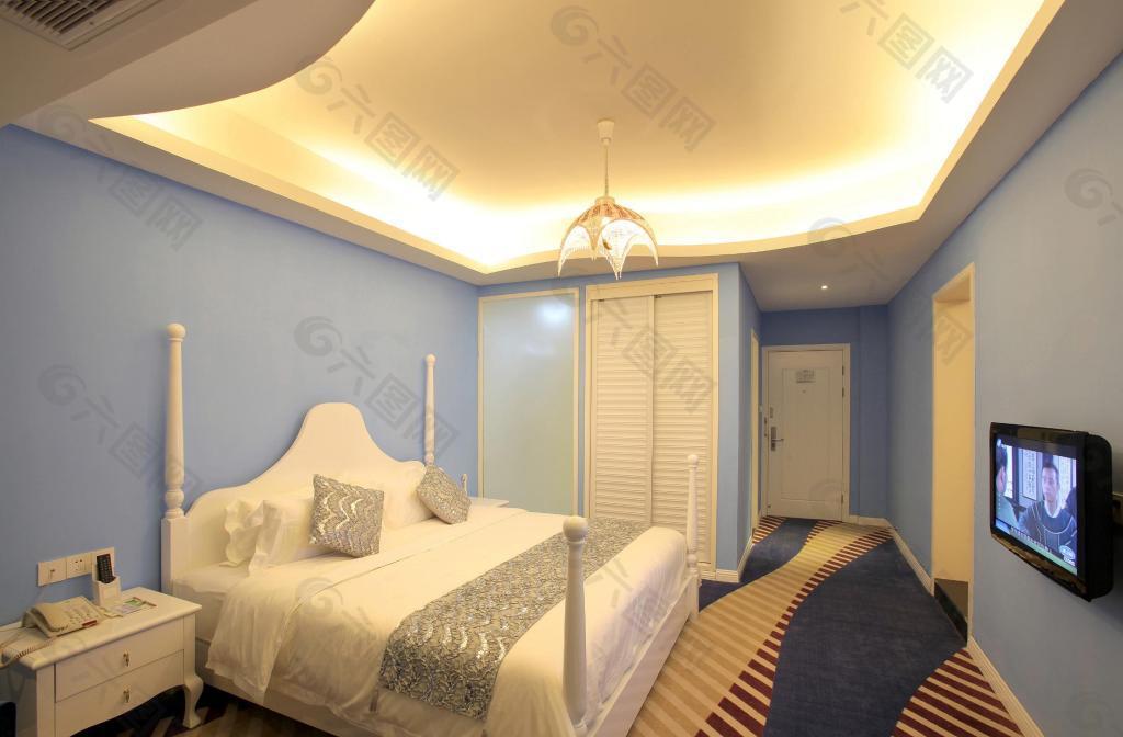 蓝色卧室设计