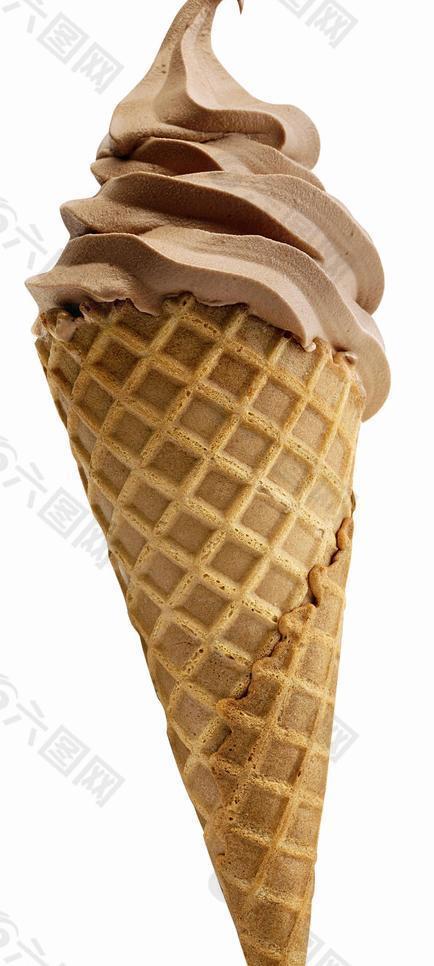 巧克力甜筒冰淇淋图片