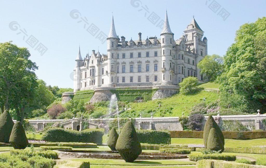 欧式城堡 草坪 树木图片
