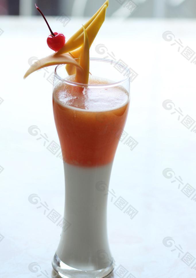 木瓜牛奶榨汁图片