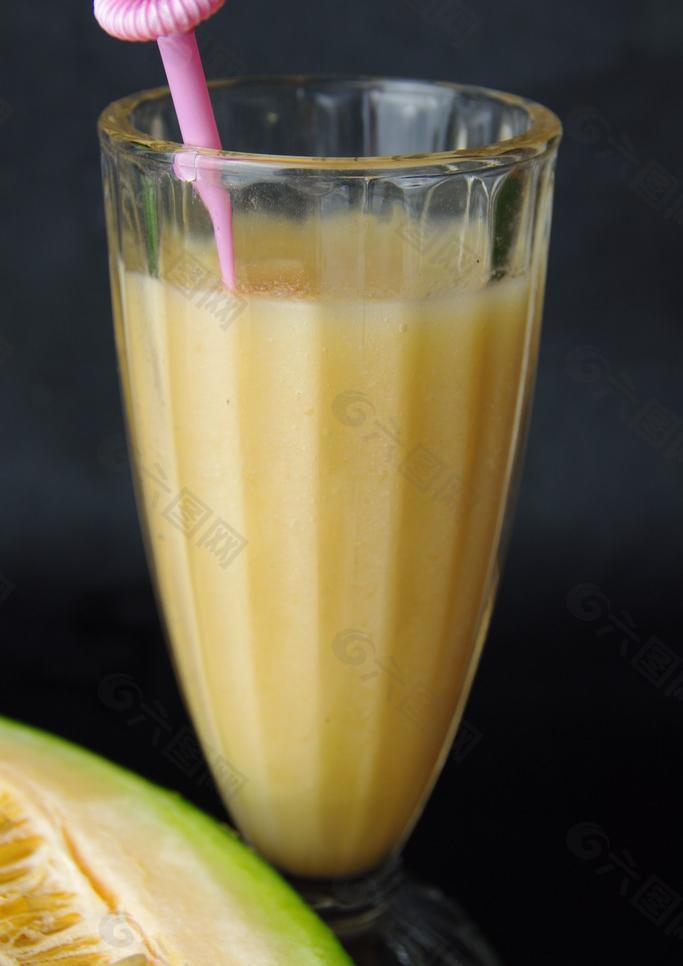 鲜榨哈密瓜汁图片