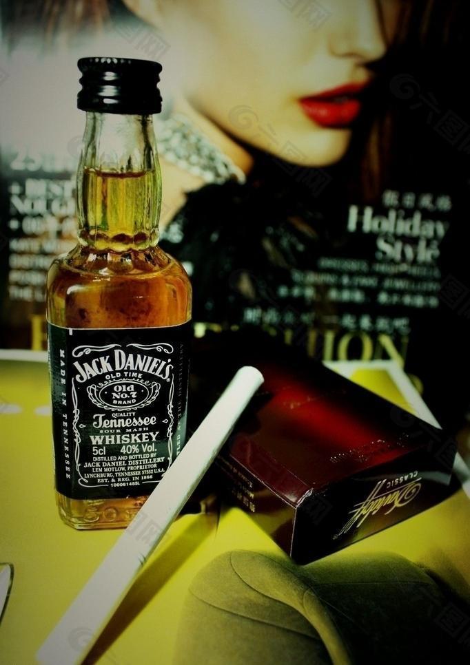 威士忌 酒烟图片