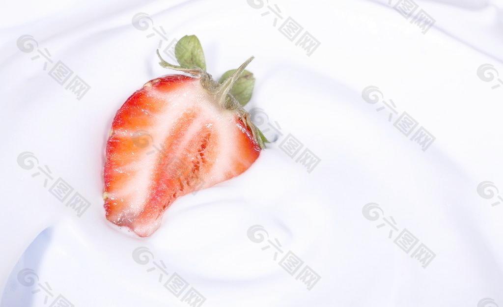 草莓 牛奶图片