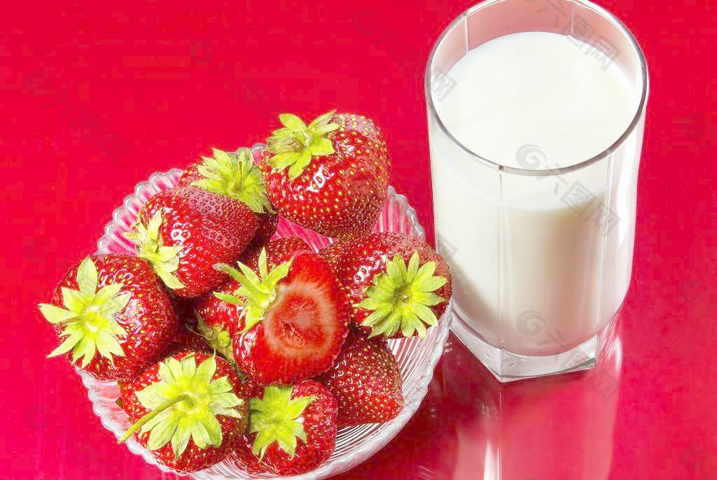 草莓牛奶图片壁纸图片