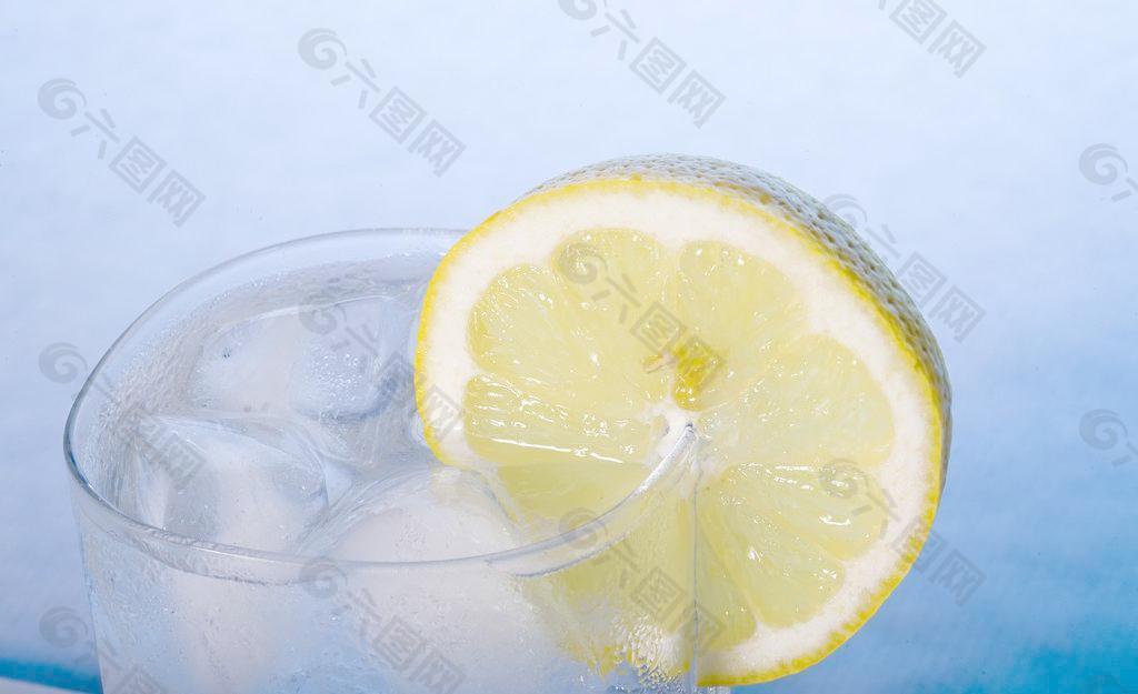 动感冰块柠檬图片