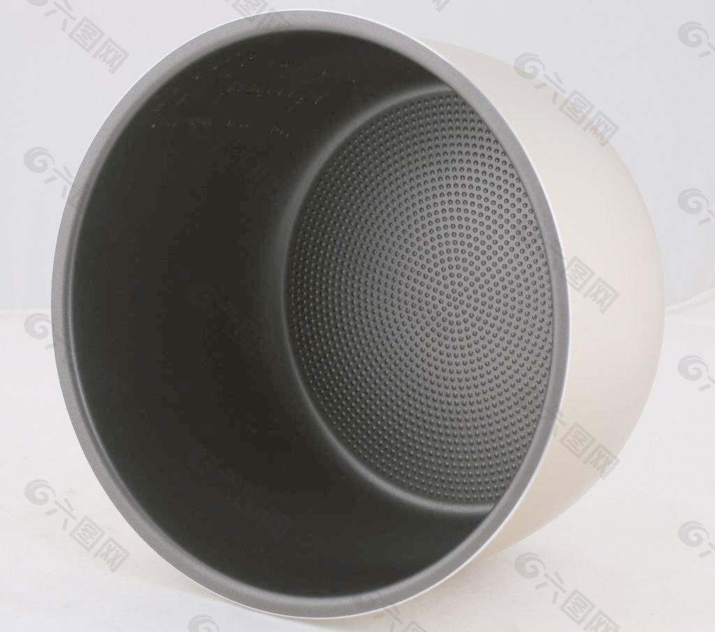 电饭煲煲胆图片