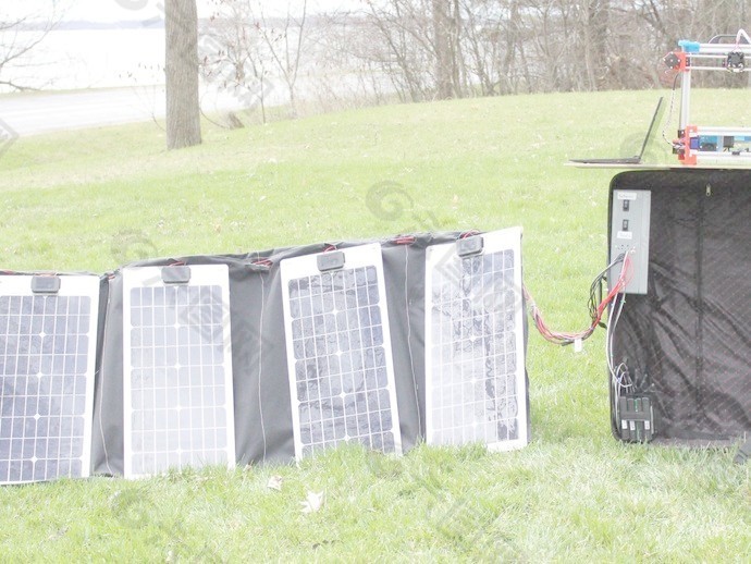 便携式太阳能供电的三维打印系统