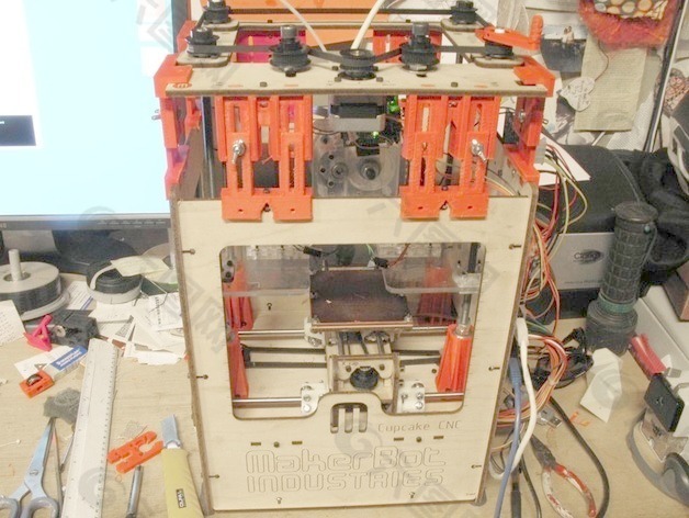 Z轴增量Makerbot蛋糕盒