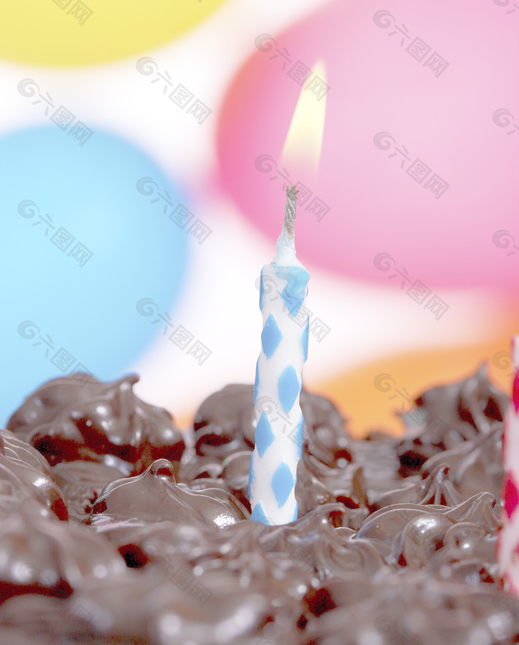 一一岁的孩子的生日蛋糕