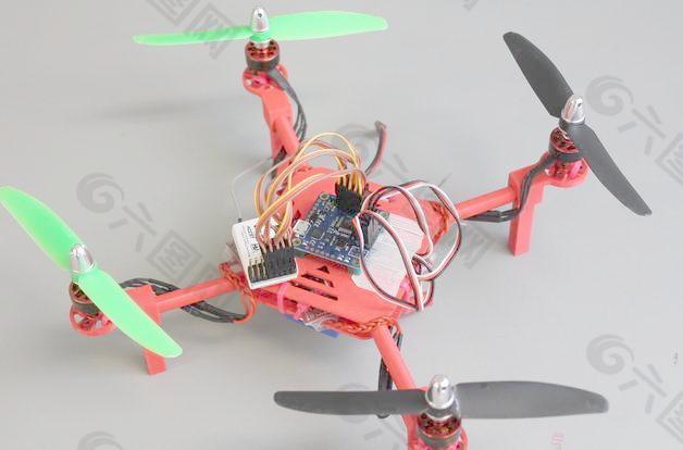 DIY微型直升机的W / 3D印制电机支架，顶