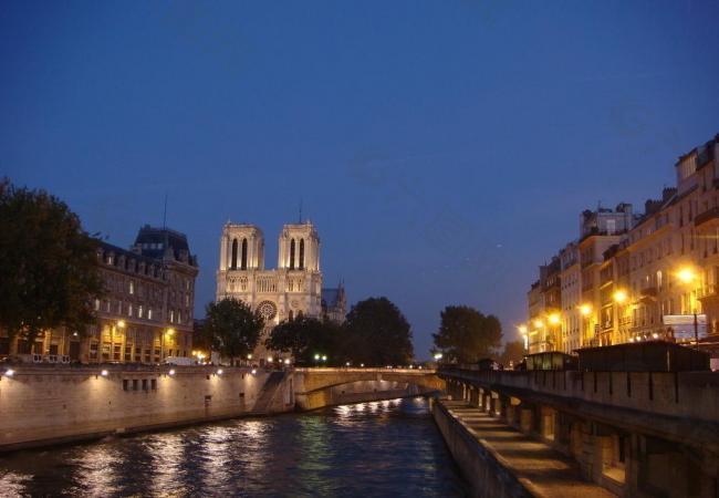 巴黎 塞纳河 夜景图片
