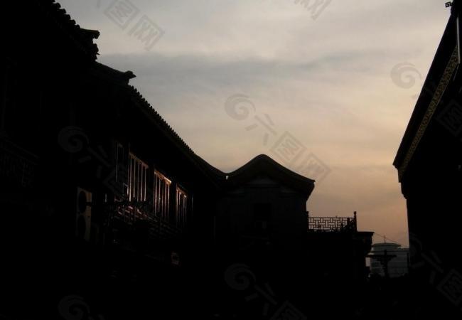 琉璃厂黄昏剪影图片