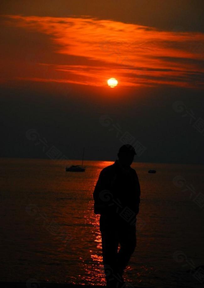 青岛海边夕阳图片