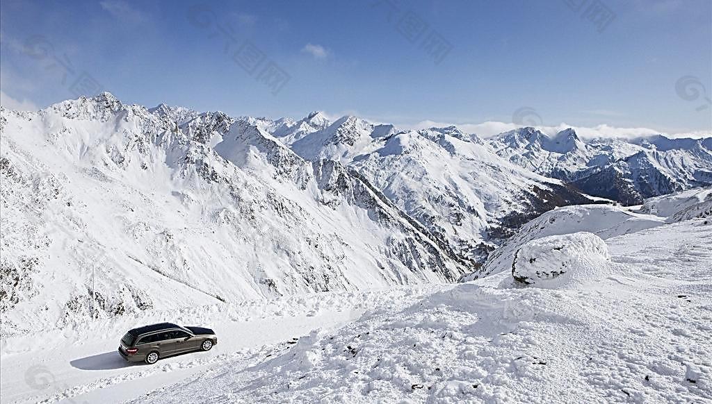 奔驰 汽车 雪山图片