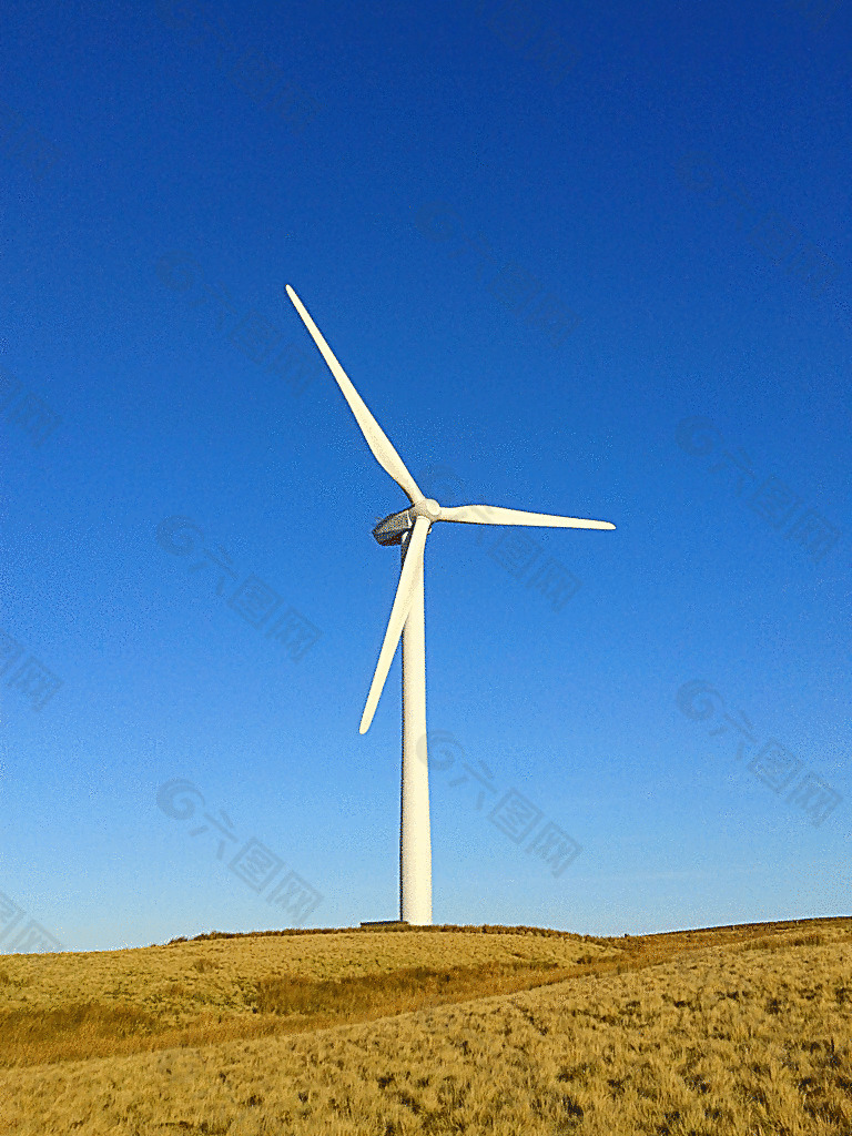 陆地大型风力发电机图片