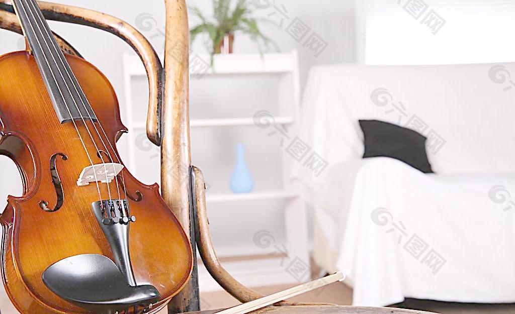 红木小提琴图片