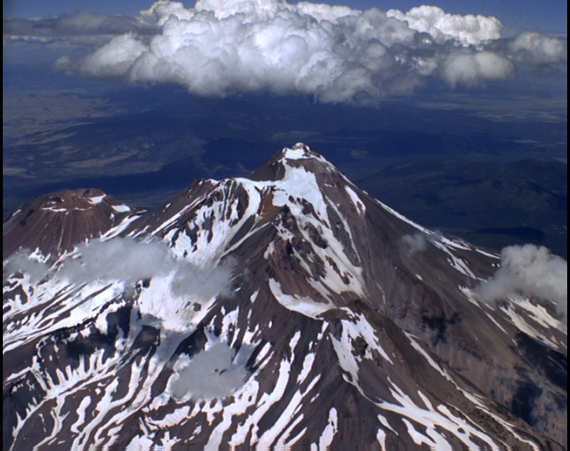 火山喷发实拍视频