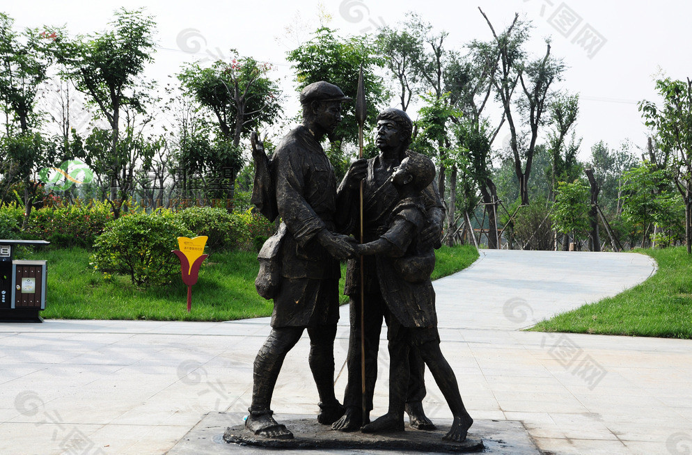 武汉雕塑《从军》图片