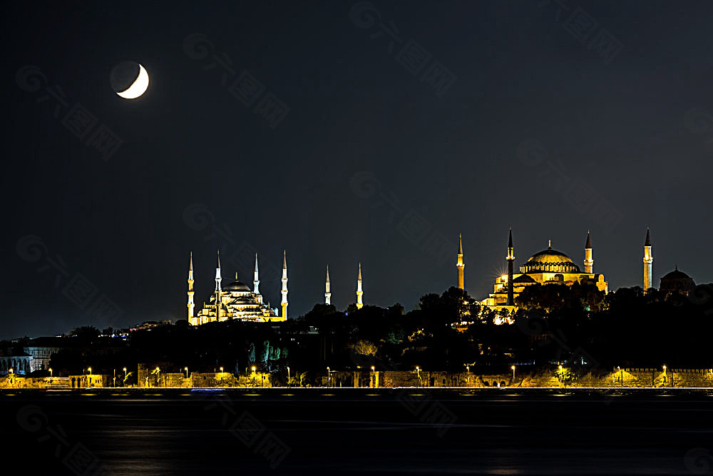 美丽夜晚的清真寺