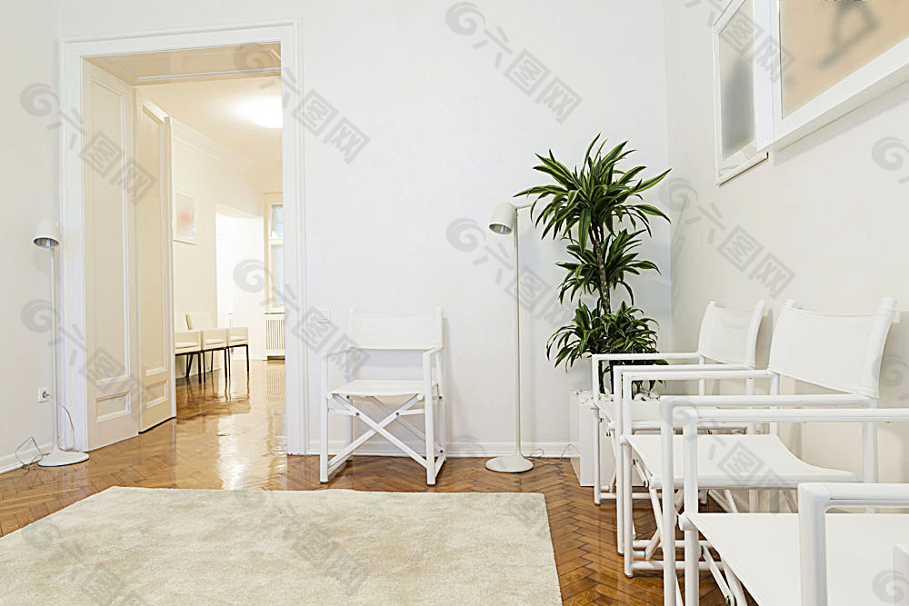 白色系简洁客厅设计
