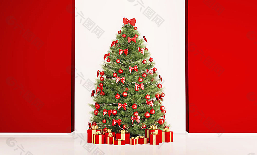 红白墙壁和圣诞树