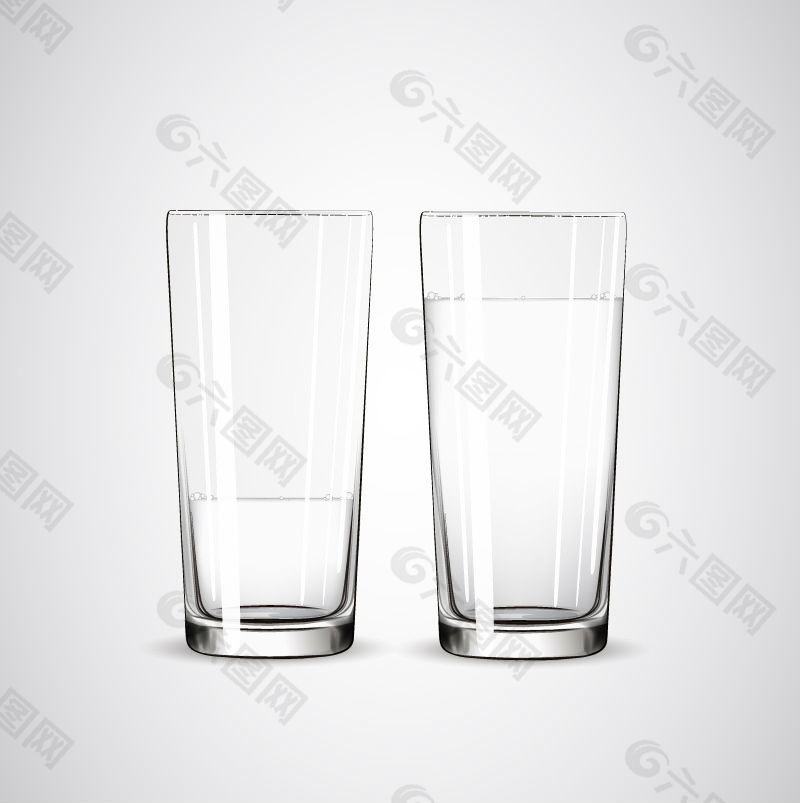 2个透明玻璃水杯矢量素材