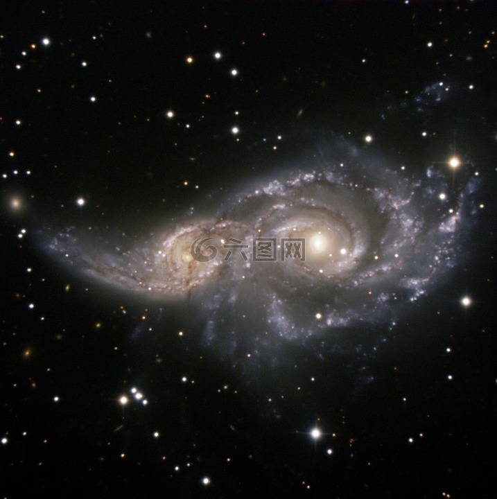 ngc 2207,螺旋星系,光一年